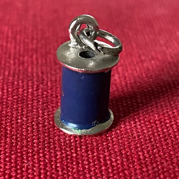 VTG I Spool of Blue Thread Sterling Charm - Picture 7 of 14